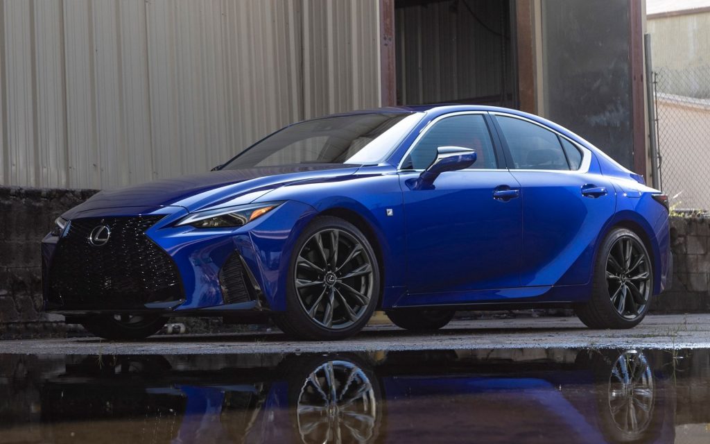 2023 Lexus IS