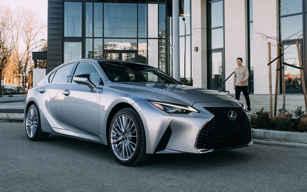 2023 Lexus IS