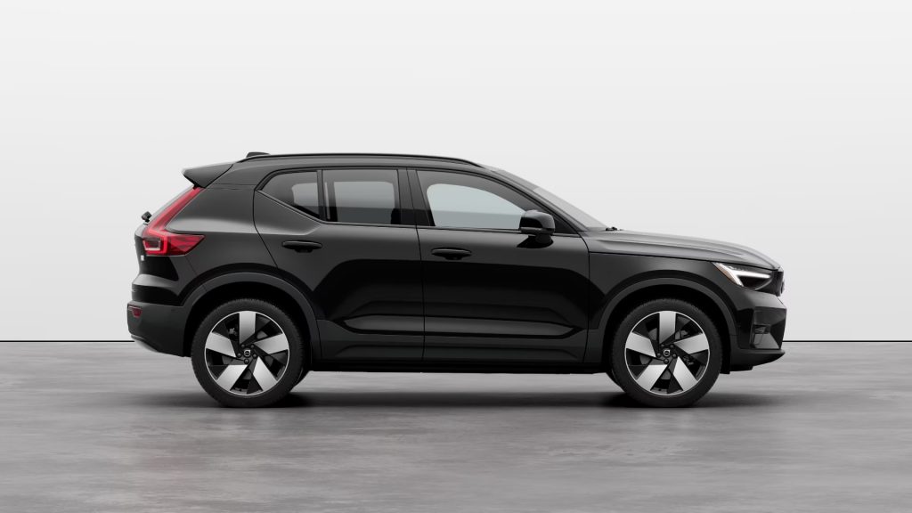 2023 Volvo XC40