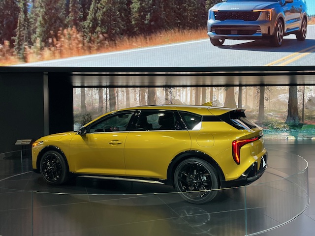 Kia K4