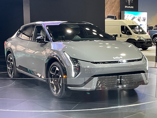 Kia EV4